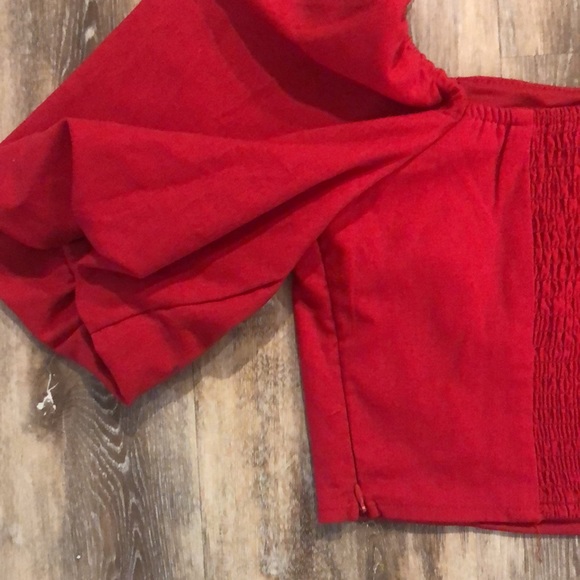 Miami Red Puff-Sleeve Crop - Picture 3 of 5